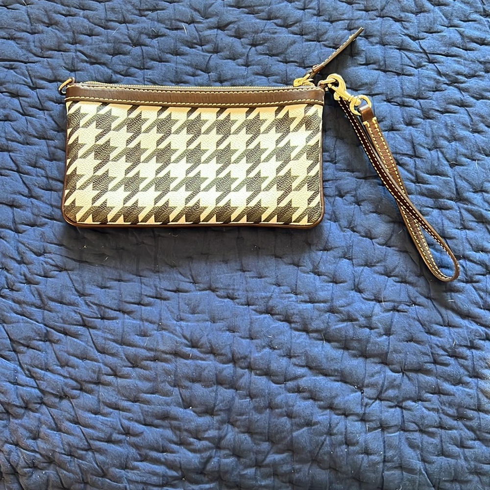 Authentic Dooney & Bourke Wristlet - Picture 2 of 3